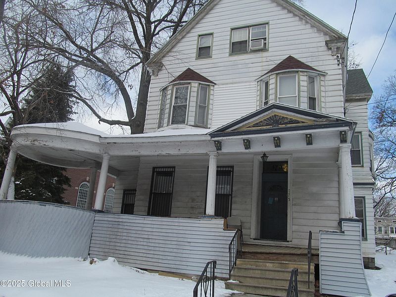 2nd image of 173 Western Avenue