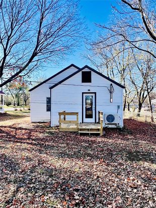 1004 Thomasville Rd, Houston, MO 65483