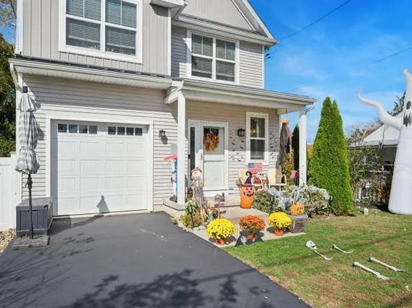 714 Crestview Rd, Philadelphia, PA 19128