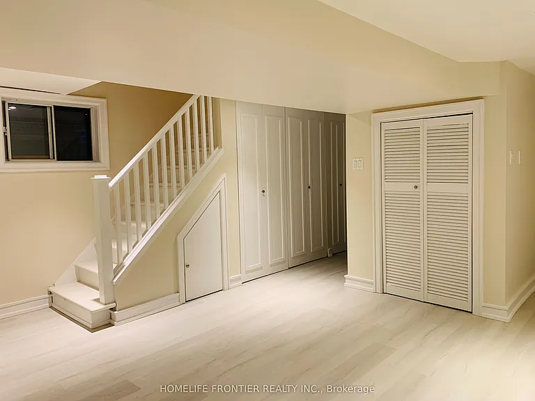 38 Henderson Ave #LOWER — Photo 5