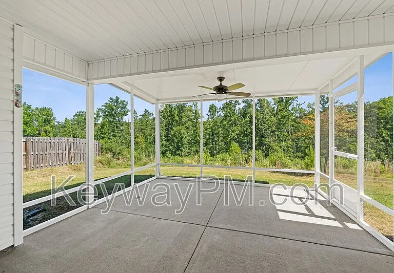 165 Dublin Loop — Photo 17