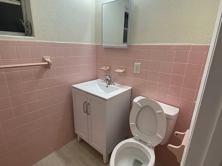 2385 Poinsettia Dr — Photo 13