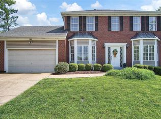 578 Arbor Meadow Dr, Ballwin, MO 63021