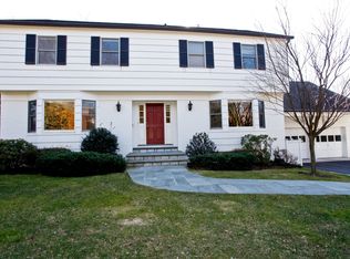 110 Popham Rd, Scarsdale, NY 10583