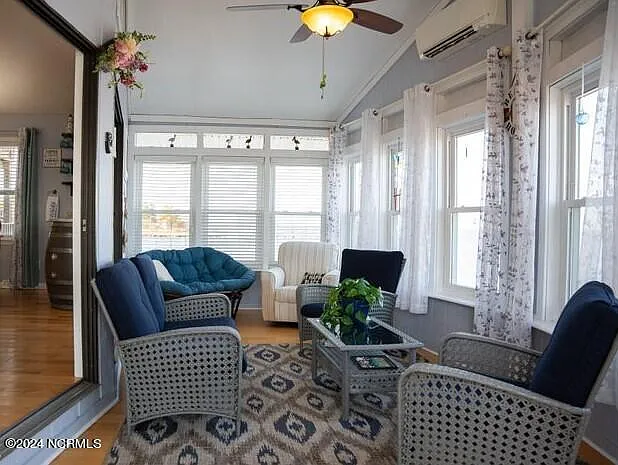 414 Driftwood Dr — Photo 6