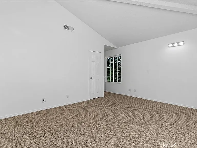 3876 Howard Ave #7 — Photo 15