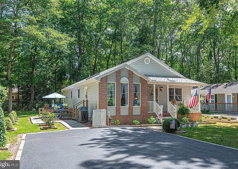 1st image of 43 Briarcrest Dr