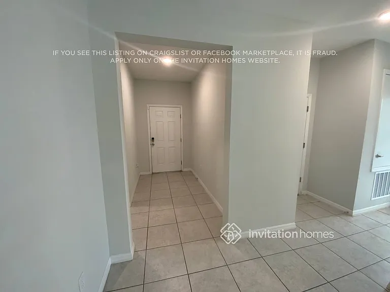 5613 Beggs Rd — Photo 2