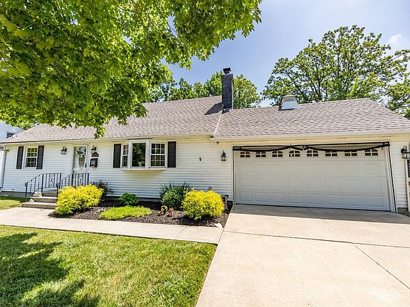 2nd image of 222 Whitman Blvd