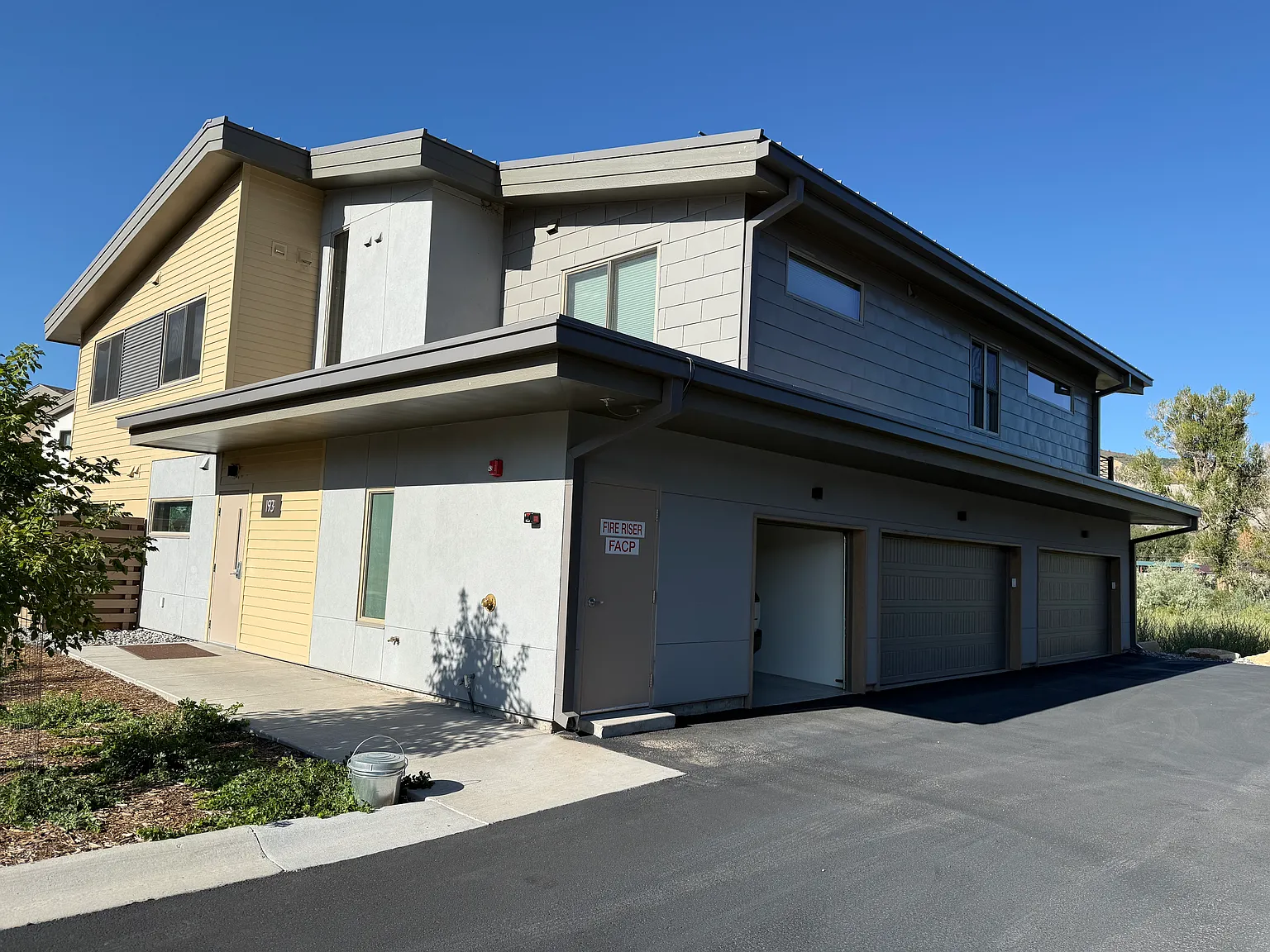 1 bed, 829 sqft, $1,800 — Photo 1