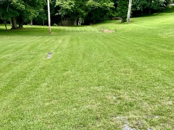 434 S Ramsey St, Manchester, TN 37355