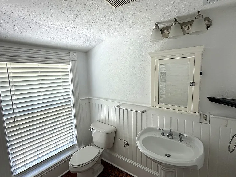 616 E Gwinnett St — Photo 12