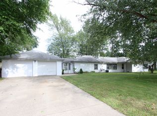 416 Naomi St, Plainwell, MI 49080