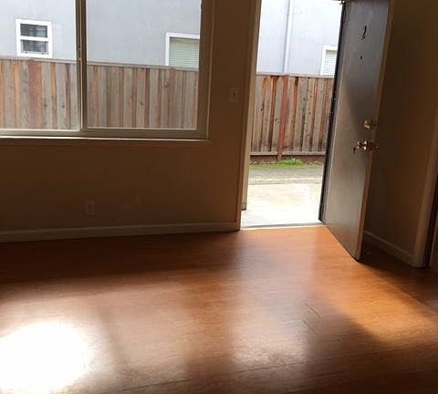 5th image of 491 Leigh Ave APT 2