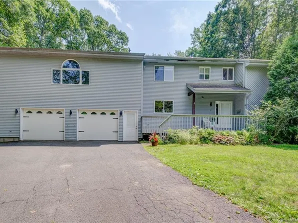 7 Aarons Way, East Hampton, CT 06424