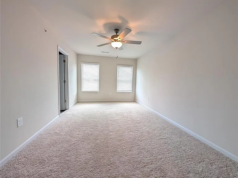 1354 Willow Brook Cir — Photo 11