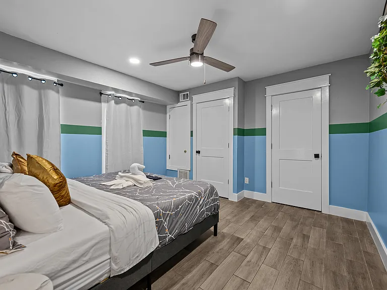 704 Oxford St #1 — Photo 13