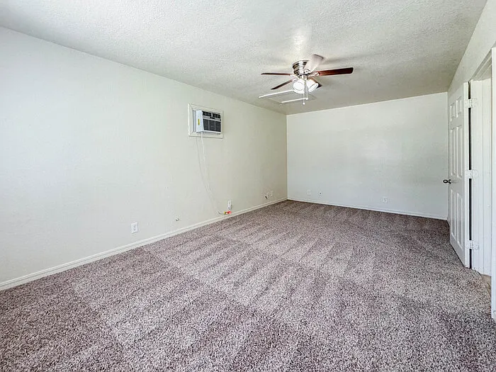 1916 Houston Pl — Photo 18