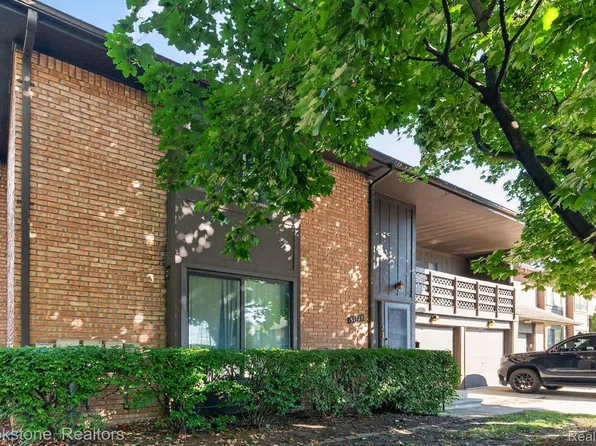 37128 Clubhouse Dr #37, Sterling Heights, MI 48312