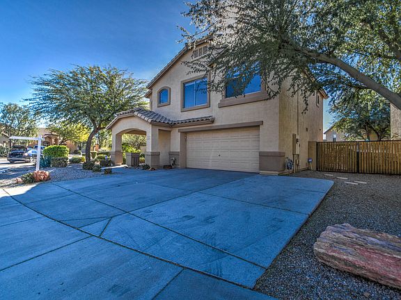 4th image of 2325 W White Feather Ln