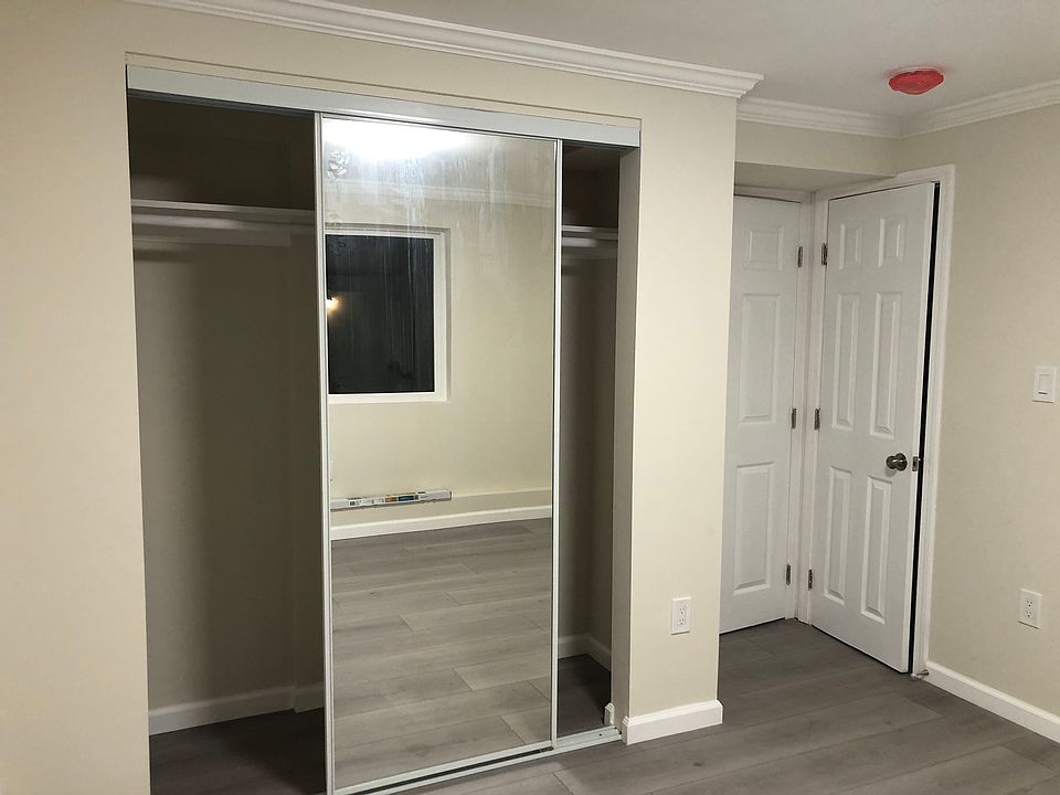 1st image of 485 Lakeshire Dr #487