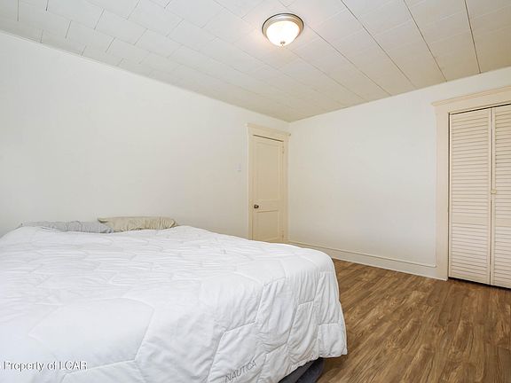 4th image of 27 Goeringer Ave