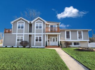 1930 N Verde Dr, Arlington Heights, IL 60004