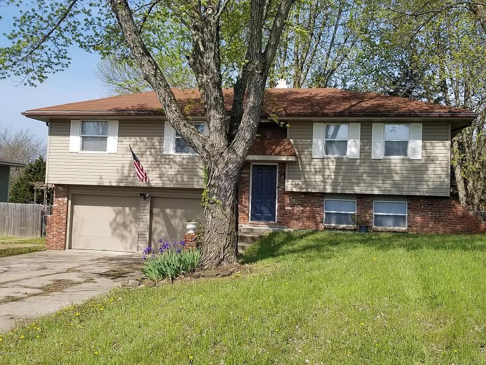 1st image of 1706 S Country Club Dr