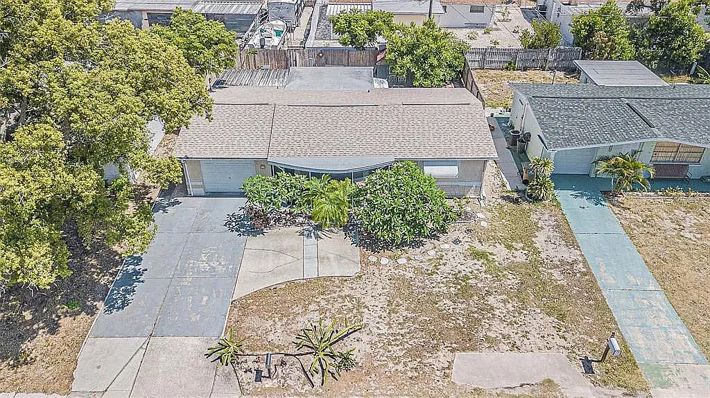 5113 Moog Rd — Photo 2