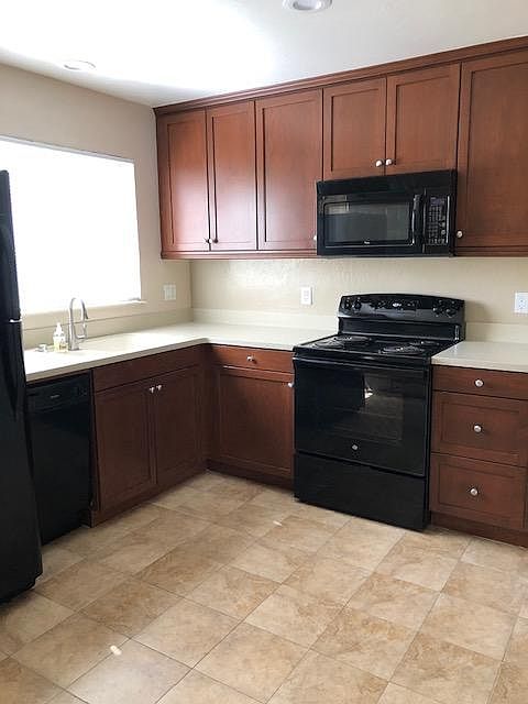 1st image of 1299 Parkington Ave Floor 2