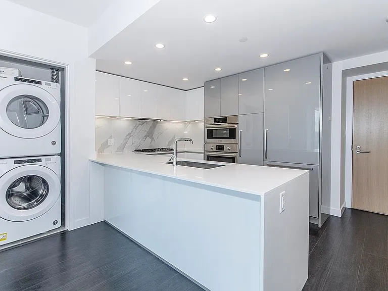 2085 Skyline Ct #2407 — Photo 5