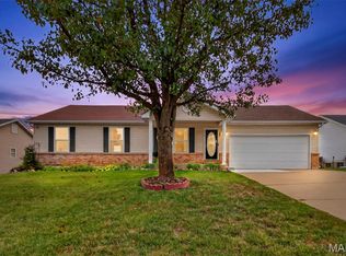 54 Spring Hill Cir, Wright City, MO 63390