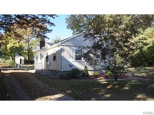 2609 Clifton Ave photo 1