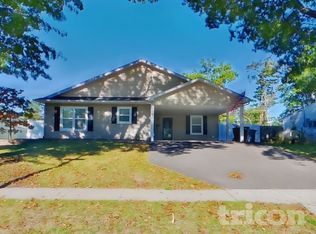 39 Timber Ln, Levittown, PA 19054