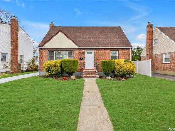 37 Glenmore Avenue, Hempstead, NY 11550