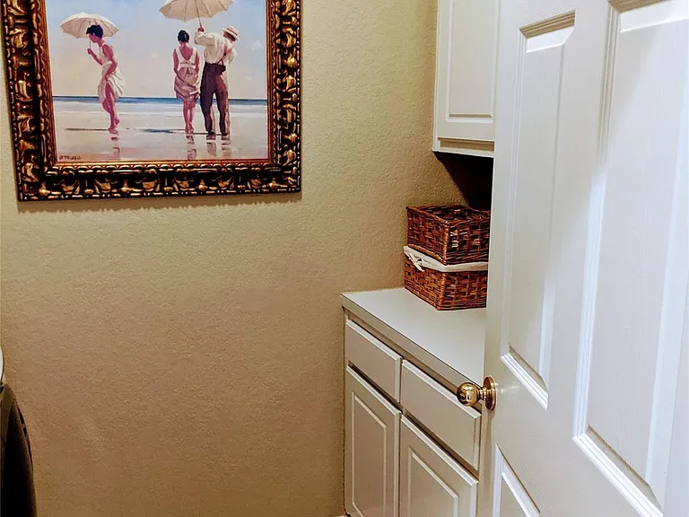 10114 Crescent Bluff Ln — Photo 36
