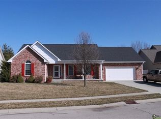 2476 Wyndham Pl N, Columbus, IN 47203