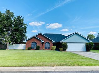 1915 Salisbury Way, Hinesville, GA 31313