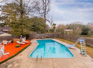 960 Elizabeth Dr, Baton Rouge, LA 70815