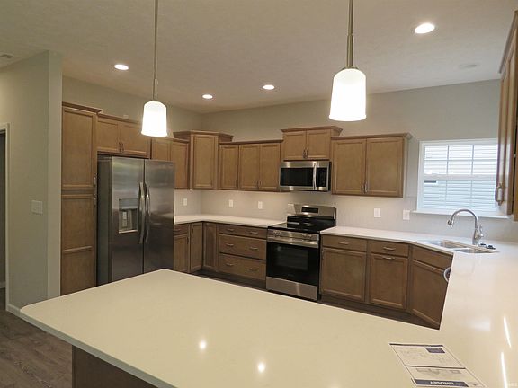 4th image of 4939 Leeward Ln