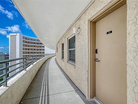 3rd image of 6300 MIDNIGHT PASS ROAD #809