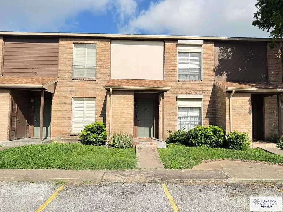 2901 Central Blvd #105