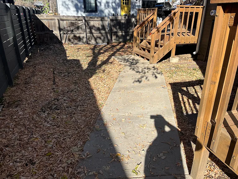 2432 Pine St — Photo 10