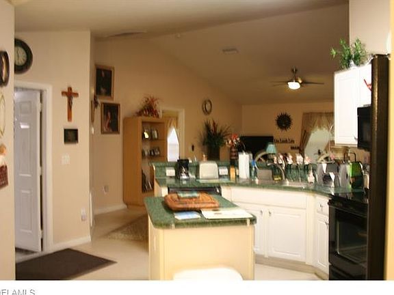 5th image of 714 Wellington Ave