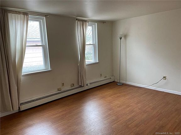 5th image of 191 Saint John St APT 2B