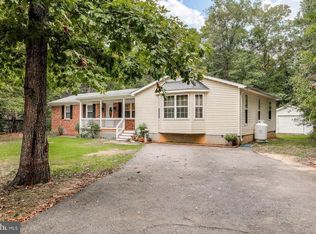 37070 Tanyard Dr, Mechanicsville, MD 20659