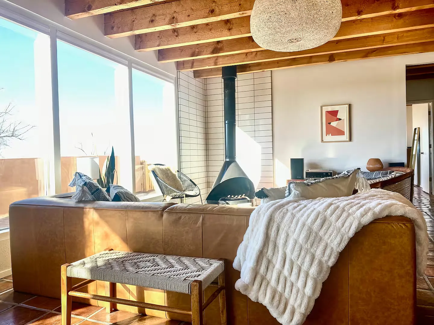 3 bed, 1600 sqft, $3,600 — Photo 1