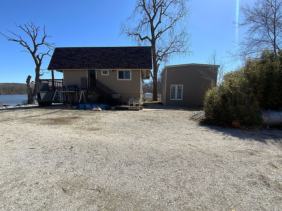 2nd image of 1060 Snug Harbor Rd