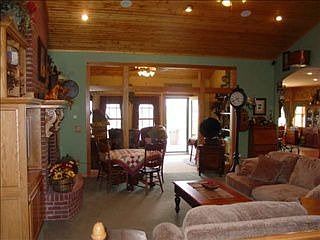 2nd image of 1122 Clifton Cir
