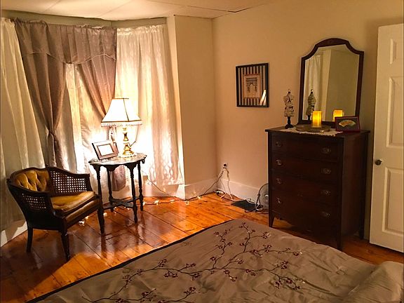 4th image of 9 Garden St #9G5